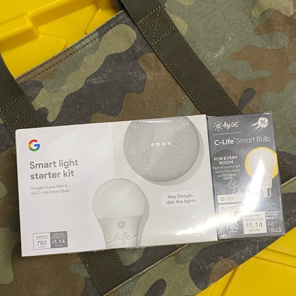 Google Home Smart Light Starter Kit